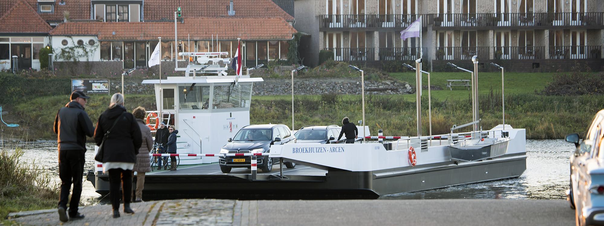 Veerpont Broekhuizen Arcen Binnenvaart In Beeld veerpont-broekhuizen-arcen-binnenvaart-in-beeld